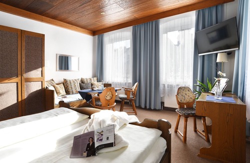 Bad Berneck im Fichtelgebirge Hotel | Goldener Hirsch