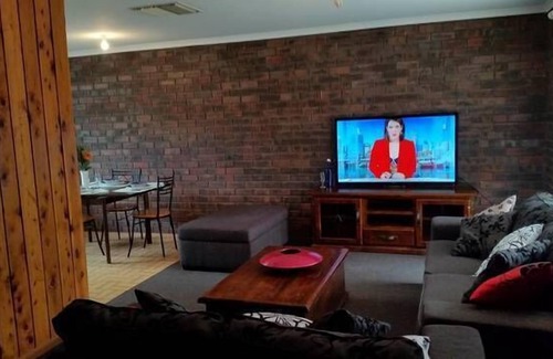 Gol Gol Apartment | Gol Gol Holiday Apartments