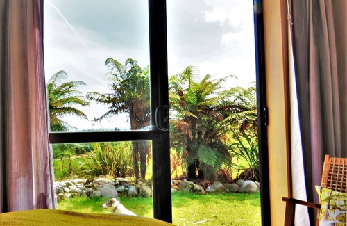 Hokitika Cabin | GOLD NUGGET HUT - Off-grid Glamping Site on a farm in Hokitika