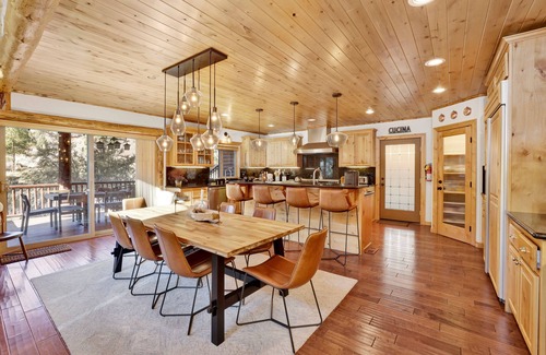 Eagle Mountain Estates Cabin | Gold Rush Lodge Luxe Log Cabin Chalet at Big Bear Lake