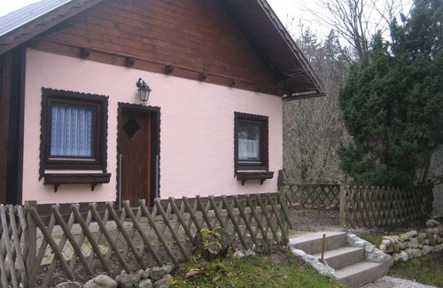 Adnet House | Golden autumn, 4 pers., Salzburg, hiking, lake, central, W-LAN, horses, near the city