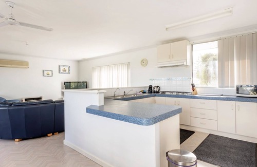 Golden Bay House | Golden Bay Beach Shack