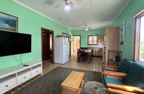 Golden Beach House | GOLDEN BEACH VILLA Ideally located just one street back from the golden sands of Pumicestone Passage