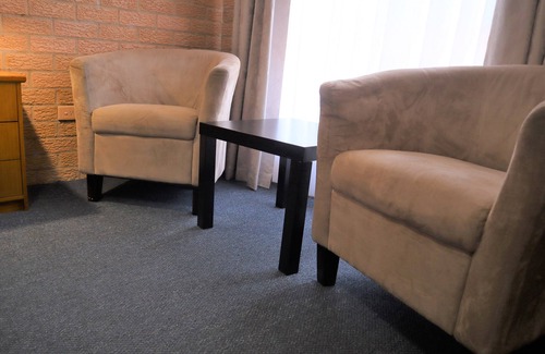 Cowra Hotel | Golden Chain Aalana Motor Inn