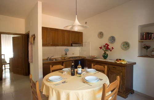 San Donato in Poggio House | Golden Days in San Donato home