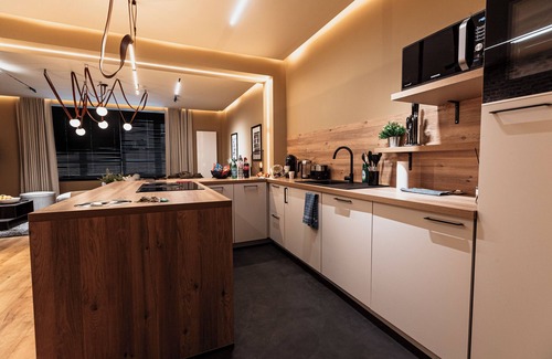 Postel Apartment | Golden Dove Luxury Apartment 4