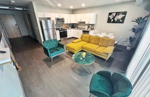 Downtown Des Moines Apartment | Golden Fern Escape