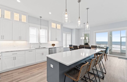 Cape San Blas House | Golden Hour- Gulf front, Private pool & hot tub, Elevator, Pet friendly, Sleeps