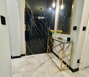 Nowy Dwor Mazowiecki Apartment | Golden Luxury Suite