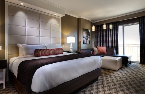 Lake Charles Resort | Golden Nugget Lake Charles