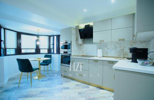 Braila Apartment | Golden Panoramic Apartment Self Check-In