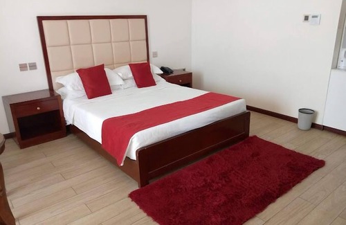 Homa Bay Hotel | Golden Rays Resort