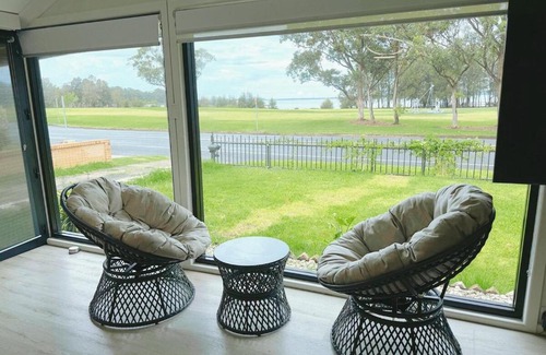 Kanahooka House | Golden Retreat