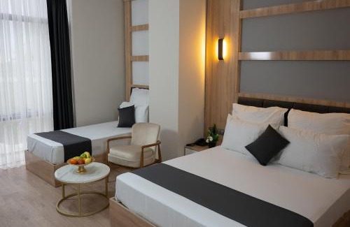 Arnavutkoy Hotel | Golden River Hotel By Continent