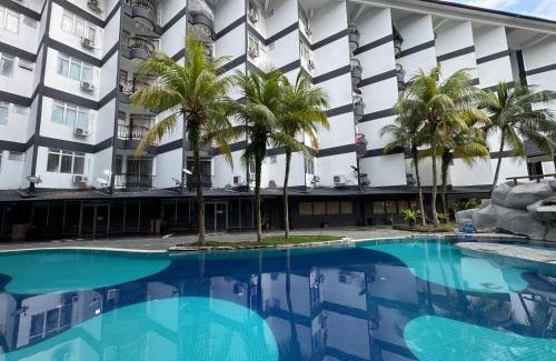 Bagan Pinang Apartment | Golden Straits Villas Beach Resort
