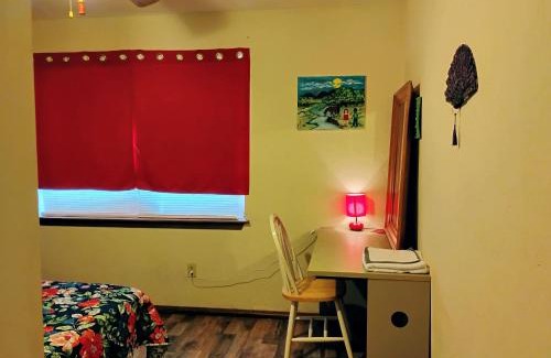 Lawton Apartment | Golden Sunflower's Apt C