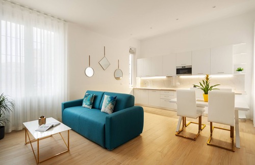 Borgo San Leonardo Apartment | Golden Teal & Silver Birch