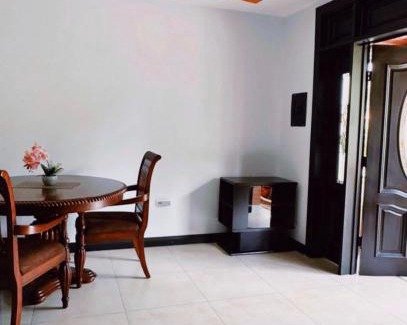 New Kingston House | Golden Triangle Getaway