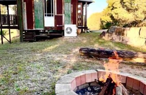 Moreton Bay Region Cottage | Golden Wattle Eco Luxury Cottage