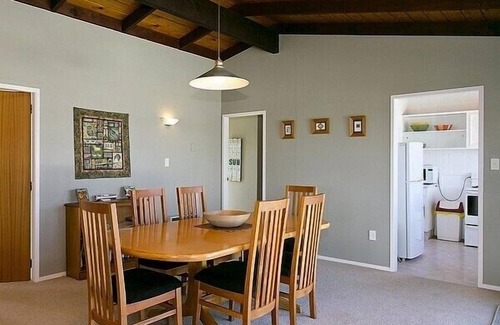 Richmond Heights House | Golders Heights - Taupo Holiday Home