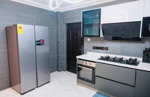 Tema House | Goldleaf Suite