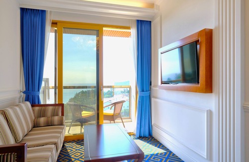 Seogwipo City Hotel | GoldOne Hotel & Suites