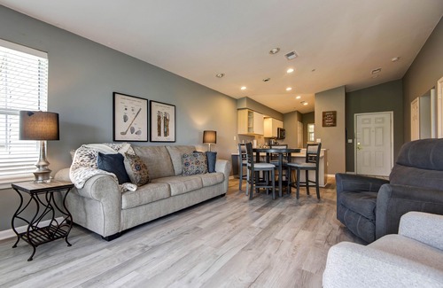 Branson Condo | Golf Course View, Quiet, Comfy, Pet-Friendly at Holiday Hills Golf & Resort