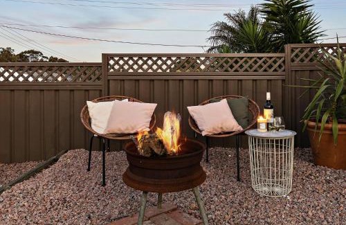 Cessnock House | Golf Course Views at Stonebridge 5mins to Vineyards