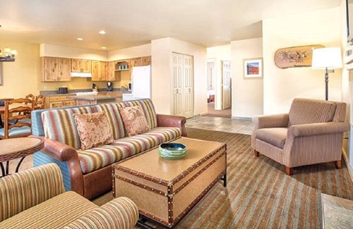 Klamath Falls Condo | Golf Resort Condo ~ Running Y ~2 Bed/2 Bath (Sleeps 6) ~Pool~Hot Tub