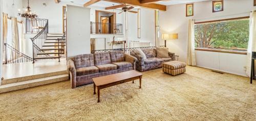 Lawton Villa | Golf Villa B