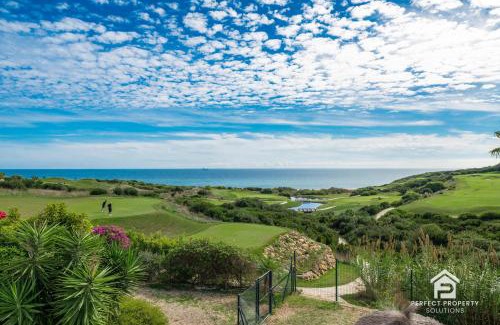 San Roque Apartment | Golfer's paradise - 2BR with garage and pool