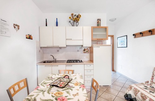 Marina di Campo Apartment | Golfo 4, very close to the centre and the beach