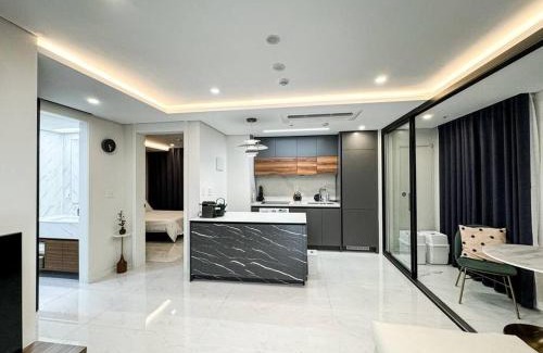 Seocho-dong Apartment | Goodfellow seocho gangnam Seoul arts center