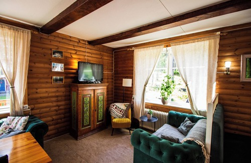 Mora Bed & Breakfast | Gopshusgården - Rum och Stugor