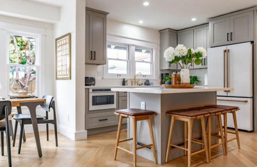 Hillcrest House | Gorgeous 2bd 2ba House - Balboa Park Zoo Downtown
