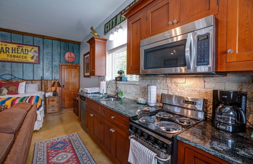 Cottonwood Falls House | Gorgeous 46 acre country property nestled in to the beautiful Kansas Flint Hills