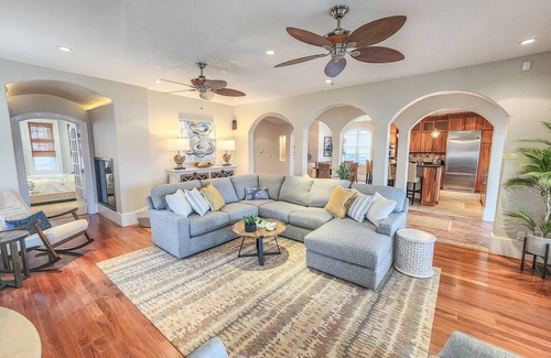 Cape Charles House | Gorgeous 5 Bedroom, 3 Bath Waterfront Home!
