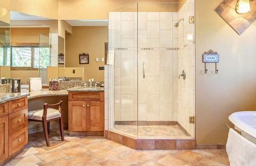Ashton Creek Cabin | Gorgeous 6 Bed Golf and Beach House