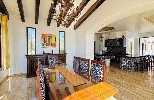 Buzzards House | Gorgeous 7 bedroom Ocean view home to enjoy your time away from home