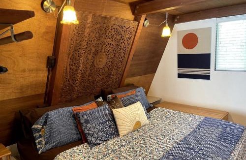 Otter Rock House | Gorgeous A-Frame by the Beach in Otter Rock, Oregon