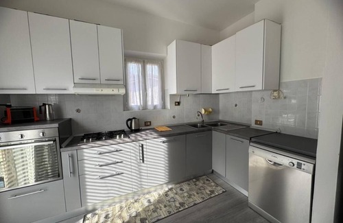 Someraro Apartment | Gorgeous apartment with terrace and lake view in Someraro Stresa
