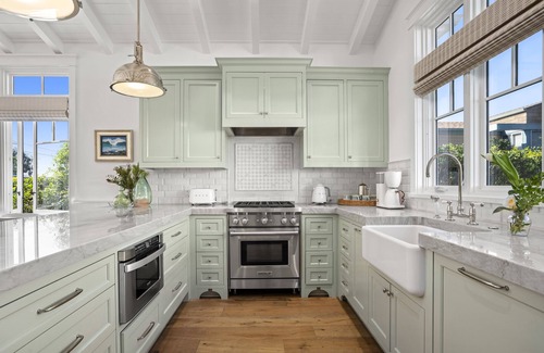 Del Mar Cottage | Gorgeous Beach Cottage, Minutes Walk To Beautiful Del Mar Beaches Or Restaurants