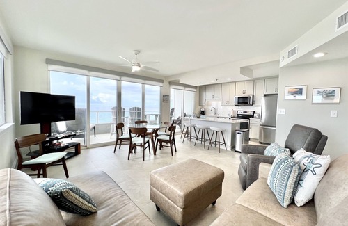 Orange Beach Condo | Gorgeous Beach-Front Orange Beach Luxury Condo with Balcony! Amazing Gulf Views!