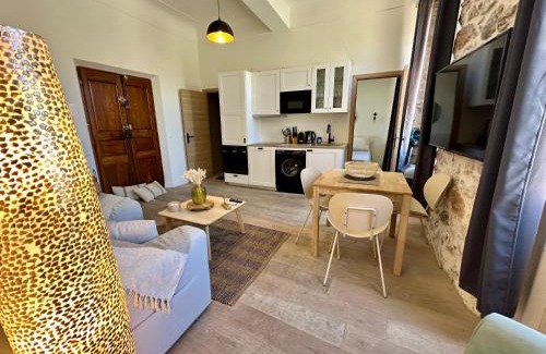 Antibes Old Town Apartment | GORGEOUS BRAND NEW 2 BEDROOMS