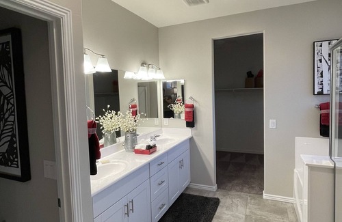 Tamaron House | Gorgeous brand new former model home