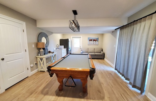 Whalehead Beach House | Gorgeous! Dogs! New! Private Pool, Volleyball, C0907