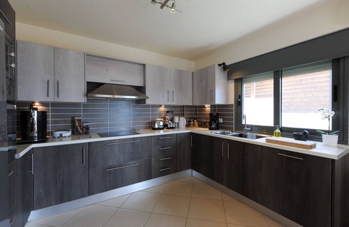 Marathon Villa | Gorgeous Eco Friendly Seaside Villa Nefeli .