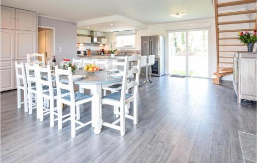 Saint-Martin-aux-Buneaux House | Gorgeous Home In St-Martin-Aux-Buneaux