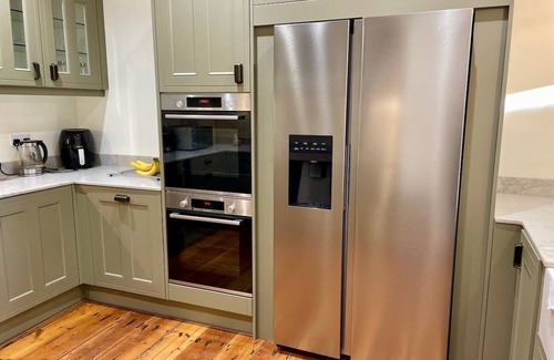 Northampton House | Gorgeous 4 bedroom Townhouse