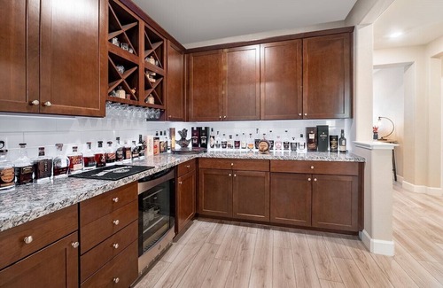 Reno House | Gorgeous Hillside 4 Bedroom Home